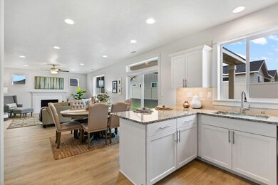 Timberline Dining & Greatroom