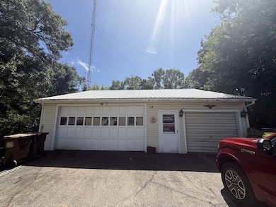 503 E Main St, Morrison, IL 61270 - photo 2