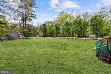 6211 Brooklyn Bridge Rd, Laurel, MD 20707 - photo 3