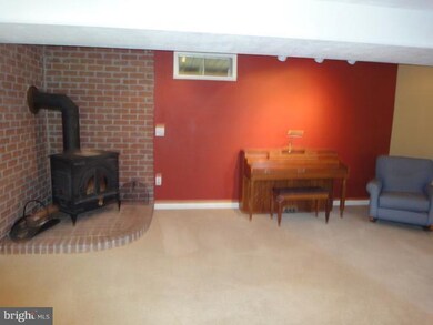 850 Flohr Ave, Sykesville, MD 21784 - photo 7