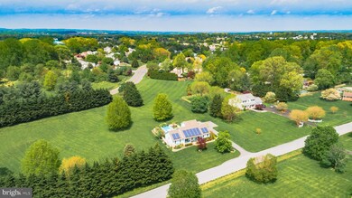 806 Dixon Ave, Sykesville, MD 21784 - photo 4