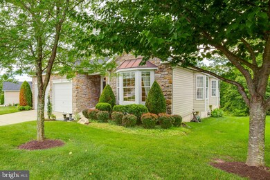 16218 Timid Creek Ct, Dumfries, VA 22025 - photo 2