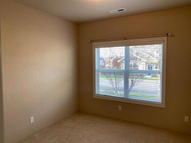 535 Blue Moon Dr, Central Point, OR 97502 - photo 5