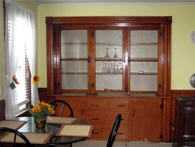 138 Bay View Ave, Bristol, RI 02809 - photo 5