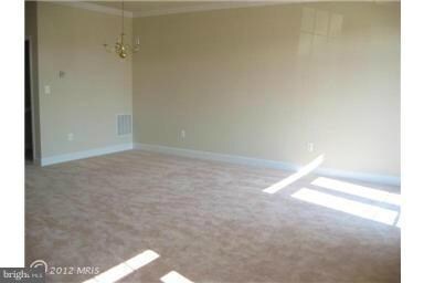 608 Cedar Spring St, Gaithersburg, MD 20877 - photo 4