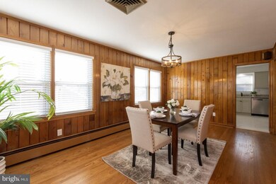 925 Ray Rd, Hyattsville, MD 20783 - photo 5