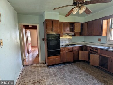 4302 Parkwood Ave, Baltimore, MD 21206 - photo 7