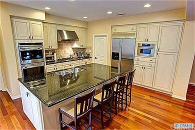 Kitchen (2)