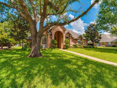 1201 Brook Ln, Cleburne, TX 76033 - photo 4