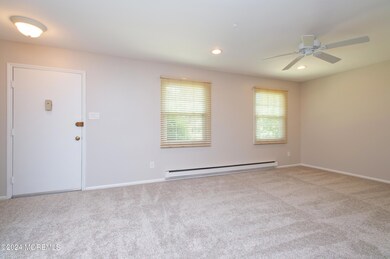 03_95HallsCroftRd_UnitE_1_LivingRoom_HiR