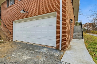 69 Celtic Dr, Clarksburg, WV 26301 - photo 7