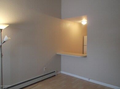 Living Room & Breakfast Bar