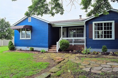 1810 N 233 Rd, Mounds, OK 74047 - photo 2
