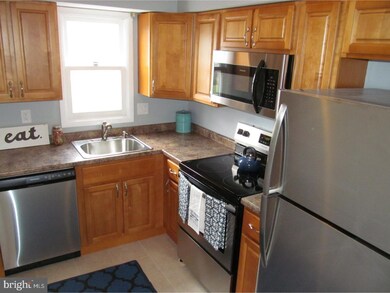 1031 Lawnton Terrace, Glenolden, PA 19036 - photo 7