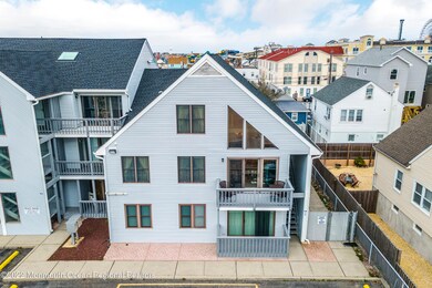 03-42HamiltonSt_003