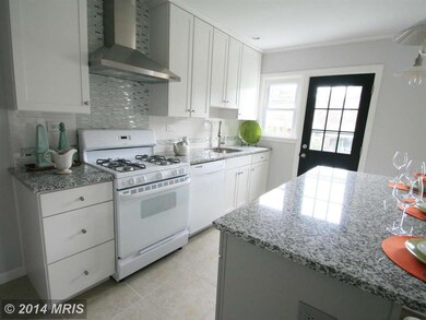 8607 Black Oak Rd, Parkville, MD 21234 - photo 3