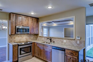 210 Cambridge Rd, Tyler, TX 75703 - photo 7