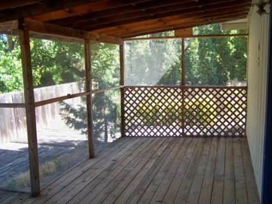 347 NW Pleasant View Dr unit C, Grants Pass, OR 97526 - photo 4