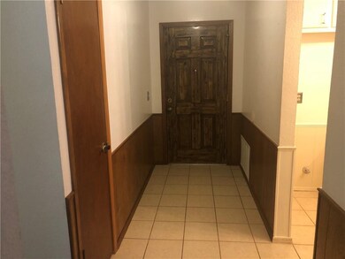 416 N Morgan Dr, Moore, OK 73160 - photo 3