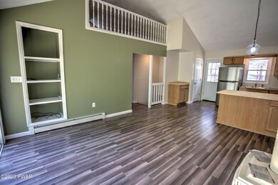 184 Eastwood Cir, Hawley, PA 18428 - photo 7