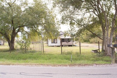 7710 Lester St, Pearland, TX 77584 - photo 2