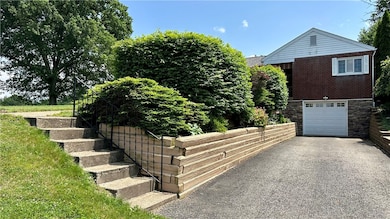 PARKING AND STAIRWAY TO MAIN LEVEL ENTRY