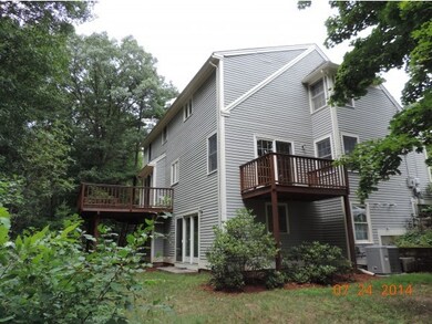 411 Elk Run Rd, Hudson, NH 03051 - photo 2