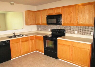 209 Doris Place Dr, Jacksonville, NC 28540 - photo 3