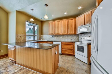 004_Kitchen