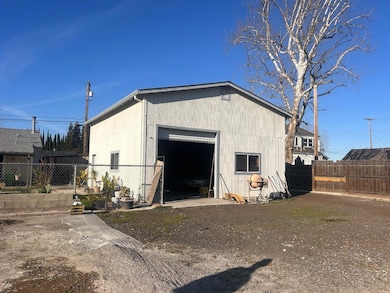 4910 E Zeering Rd, Denair, CA 95316 - photo 5