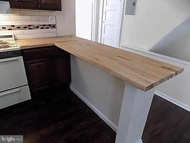 5231 Morris St unit 2 SECOND FLOOR, Philadelphia, PA 19144 - photo 3