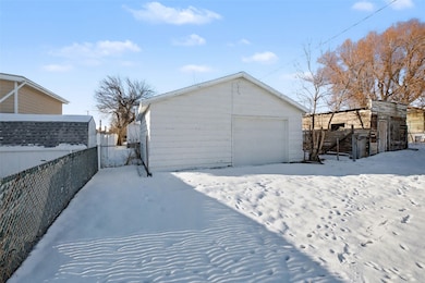 123 11th St, Black Eagle, MT 59414 - photo 2