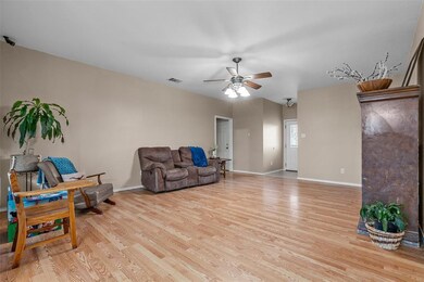 122 Savannah Dr, Weatherford, TX 76087 - photo 7