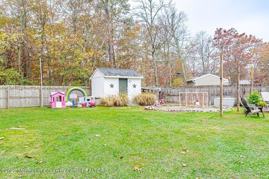 8 Country Club Blvd, Little Egg Harbor Township, NJ 08087 - photo 5