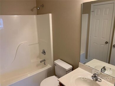 749 Jennings Rd, Statesville, NC 28625 - photo 3