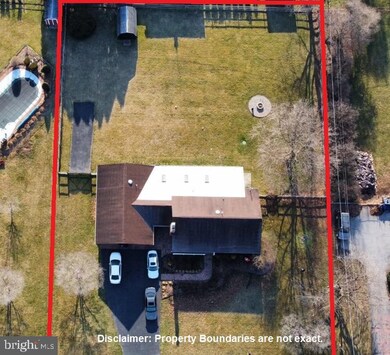 7903 Clover Hill Dr, Frederick, MD 21702 - photo 2