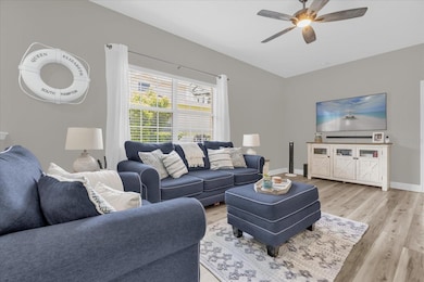 13328 Fountainbleau Dr, Clermont, FL 34711 - photo 4