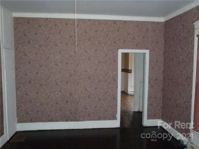 515 S Meeting St, Statesville, NC 28677 - photo 4