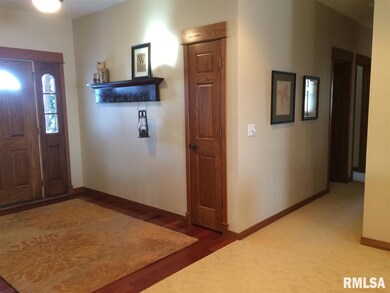 22 Nicholas Ct, Eldridge, IA 52748 - photo 6