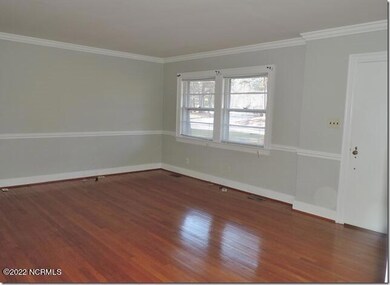 4 Living Room