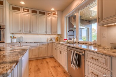 503 Clover Ln, Mukilteo, WA 98275 - photo 6