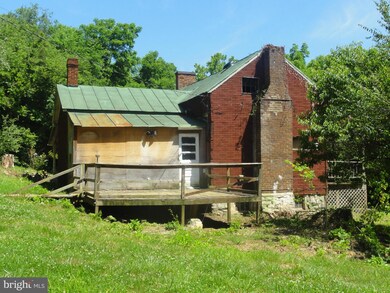 915 Hinton Rd, Luray, VA 22835 - photo 3