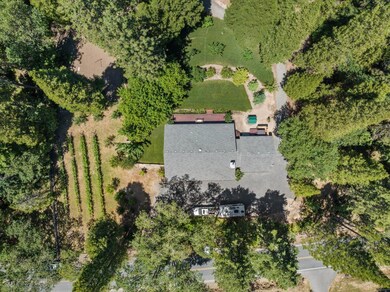 5876 Donaldson Rd, Grants Pass, OR 97526 - photo 2