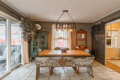 2411 N Myrtle St, Davenport, IA 52804 - photo 7