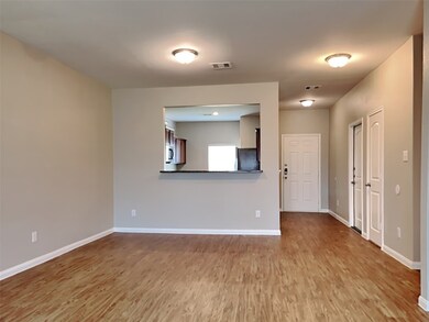 10919 Hillside Creek Dr, Humble, TX 77396 - photo 3