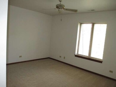 18315 Burnham Ave unit 303, Lansing, IL 60438 - photo 7