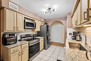 100 E Oak Terrace Dr unit A2, Leesburg, FL 34748 - photo 6