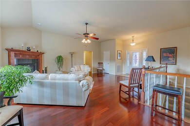 27 Lonsdale Dr, Bella Vista, AR 72715 - photo 5