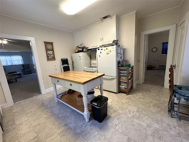 258 S Washington St, La Grange, TX 78945 - photo 5