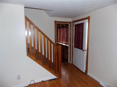Front door brings you into the livingroom!